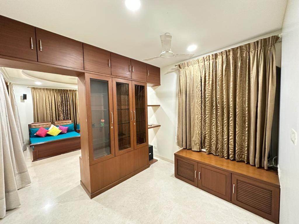 Bed & Breakfast White *