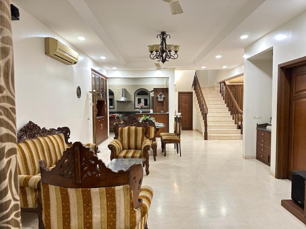 White Pune